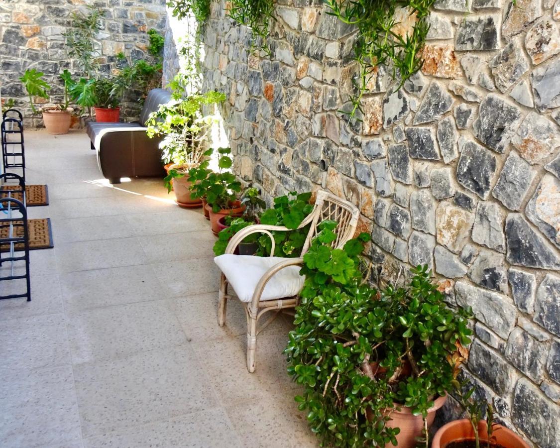 Faros Apartment Sfakia Exterior photo